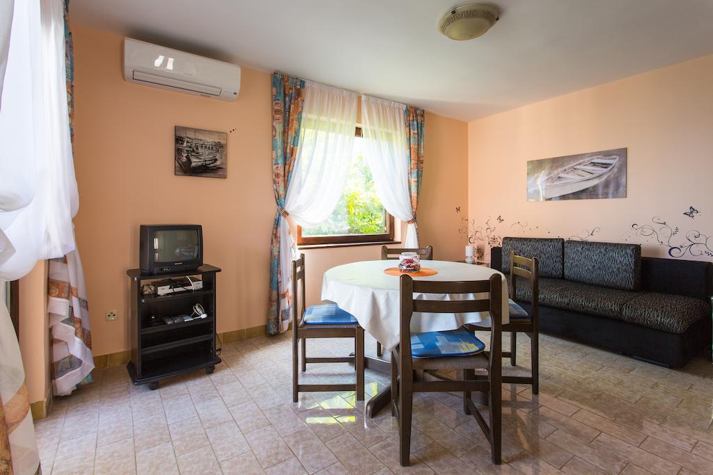 Apartments Bilaja Marina Cameră foto